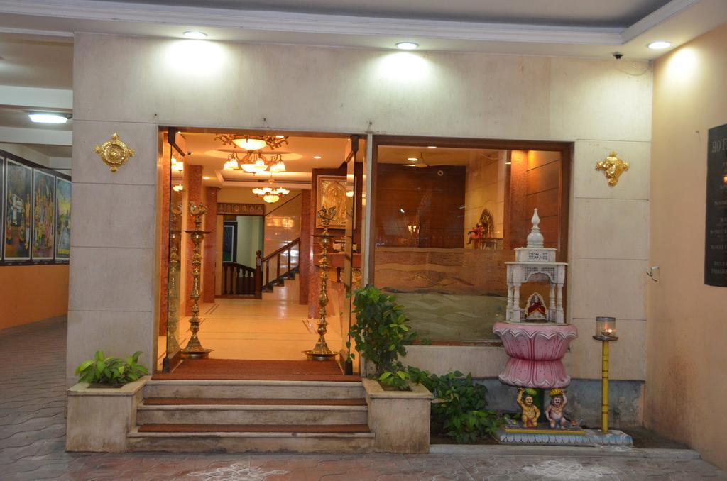 Hotel Raya'S Annexe-1 Kumbakonam Ngoại thất bức ảnh
